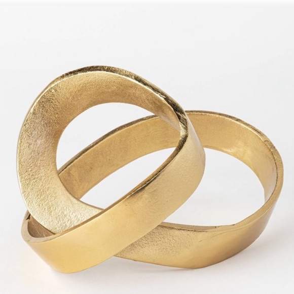 Decorative brass knot figurine